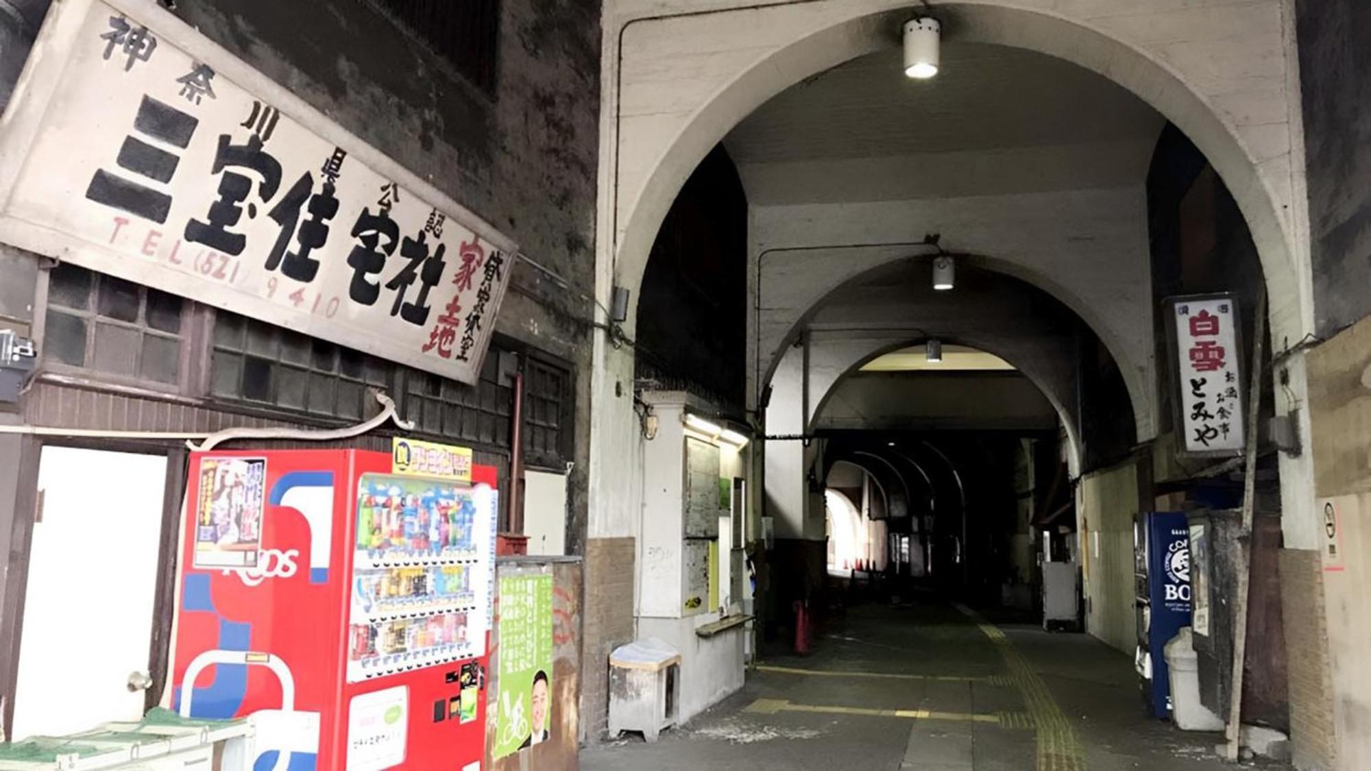 Toyoko Inn Yokohama Tsurumi Eki Higashi Guchi Esterno foto