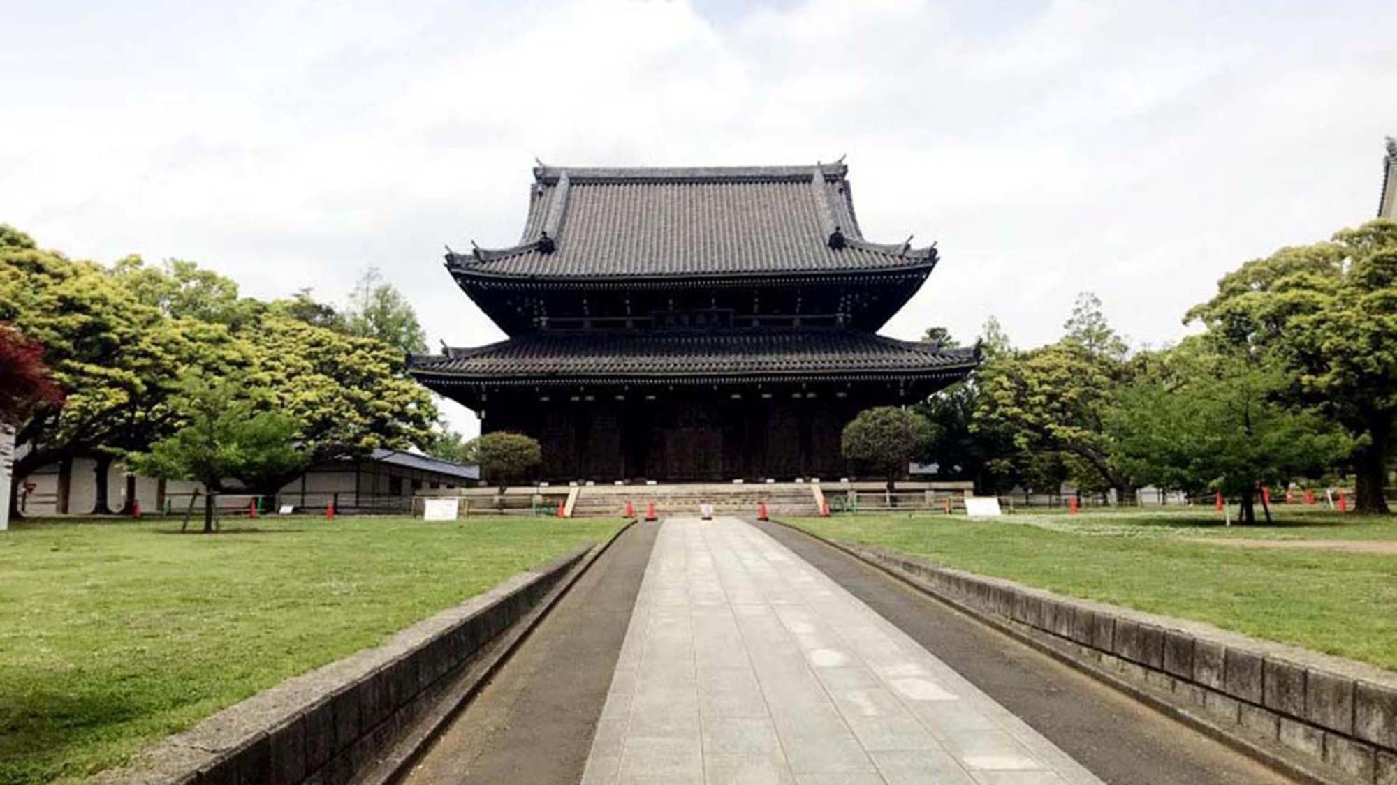Toyoko Inn Yokohama Tsurumi Eki Higashi Guchi Esterno foto